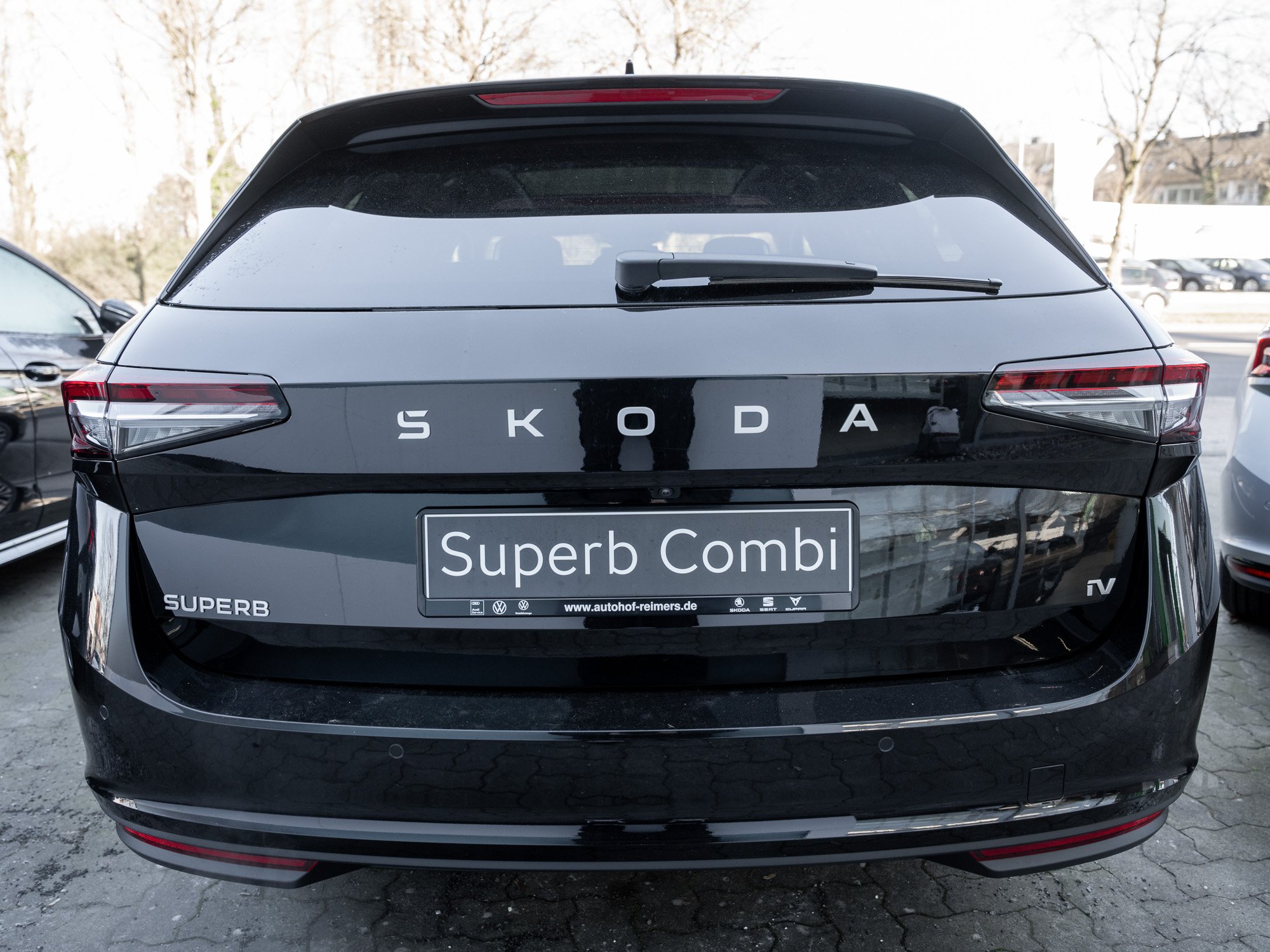 Skoda - Superb Combi 1.5 TSI iV W Selection AHK Kam. 360_26